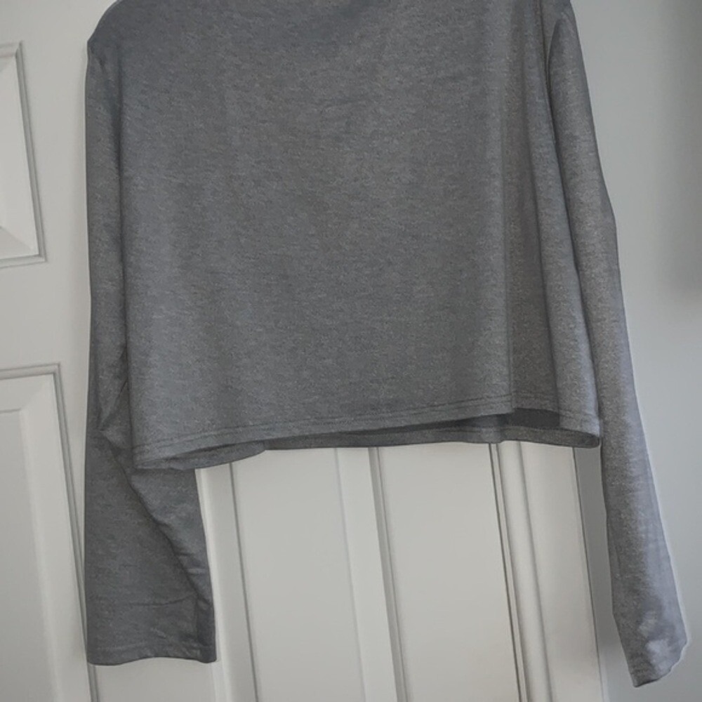 SHEIN Curve Grey Skeleton Peace Sign Graphic Long Sleeve Crop Top Womens 2XL - Picture 5 of 8